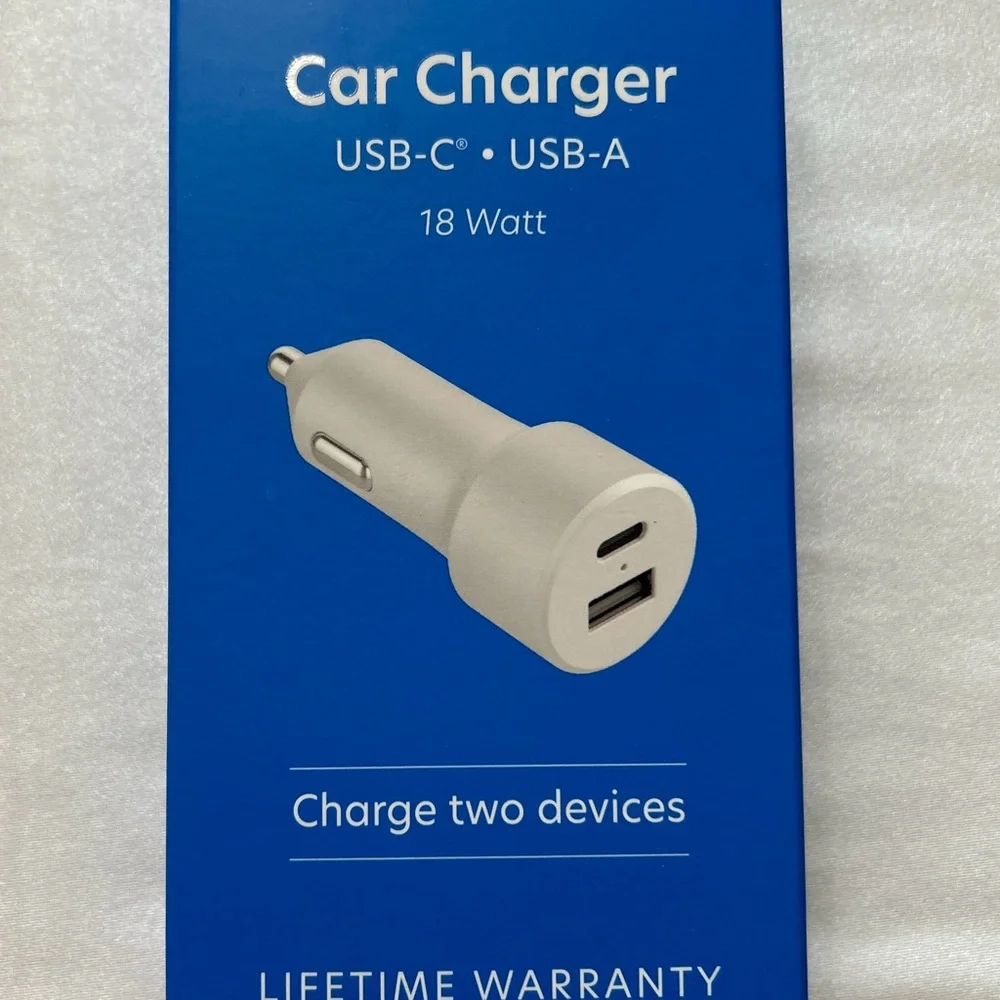 New Car Charger USB-C USB-A 18 Watt Charged two Devices Lifetime Warranty NIB